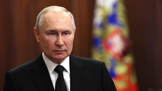 Мы защитим страну от внутреннего предательства»: Президент РФ Владимир Путин обратился к россиянам